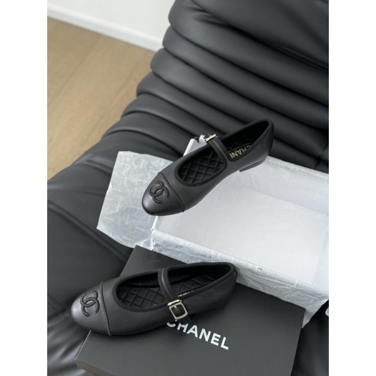 Chanel Female ballet shoes, small leather shoes with a single buckle and flat sole, French Mary Jane shoes