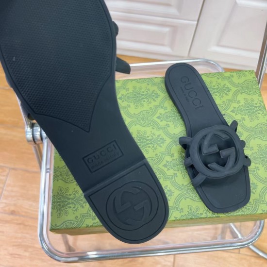 Gucci Fashion slippers