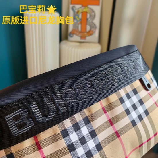 BURBERRY  Nylon Vintage Check Sonny Bum Bag Archive Beige Black Check Belt Bag