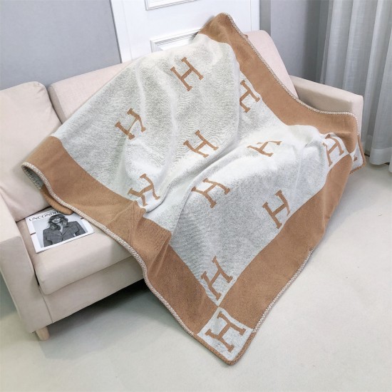 Hermes Air conditioned room blanket H-letter nap blanket