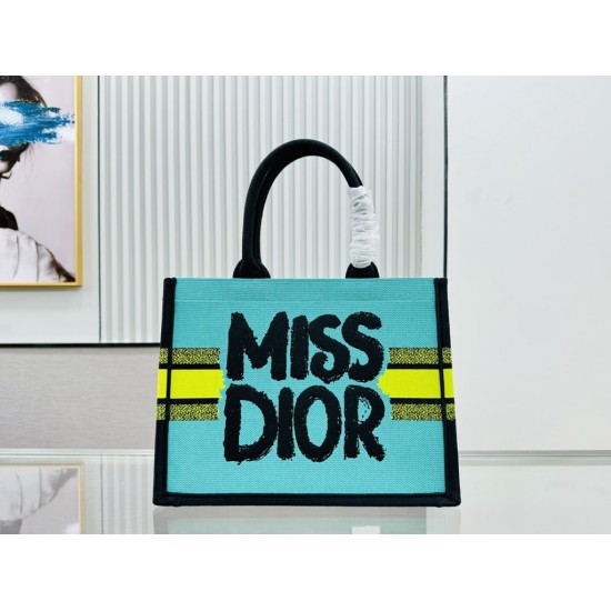 Dior New versatile single shoulder large capacity tote bag, mommy cartoon tote bag, outdoor travel canvas bag