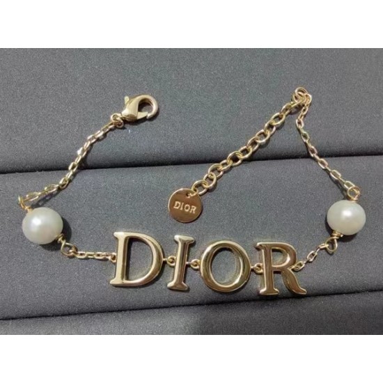 Dior letter pearl fashionable temperament bracelet