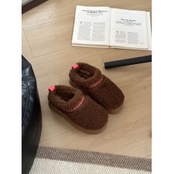 UGG Embroidered thick soled woolen slippers Ethnic style fur integrated warm snow boots