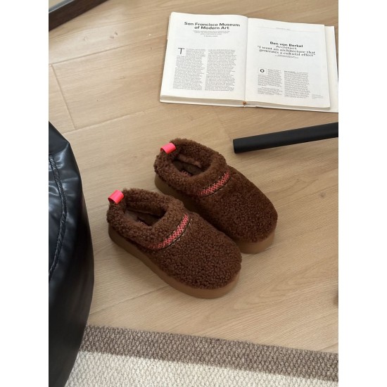 UGG Embroidered thick soled woolen slippers Ethnic style fur integrated warm snow boots