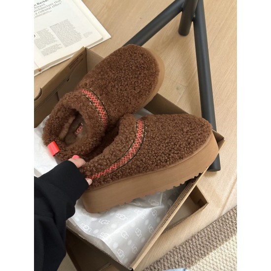 UGG Embroidered thick soled woolen slippers Ethnic style fur integrated warm snow boots