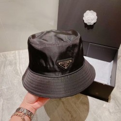 Prada Classic sunscreen nylon fisherman hat for both men and women, fashionable and casual versatile hat