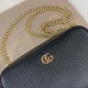 GUCCI GG Marmont chain Mini shoulder bag