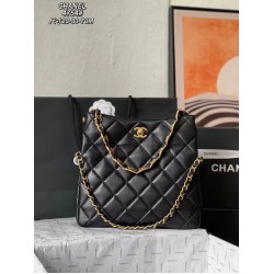 Chanel Small size sheepskin Clutch 24  hobo bag high-capacity armpit pouch Two chains Foldable Single handbag