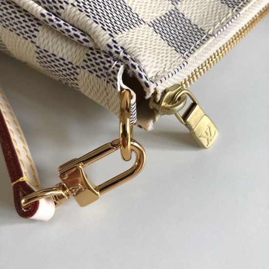 LV  White checkered mahjong bag with classic zipper, single shoulder diagonal cross bag