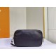 Genuine leather business men's small square bag, casual camera bag, fashionable and versatile small and compact handbag