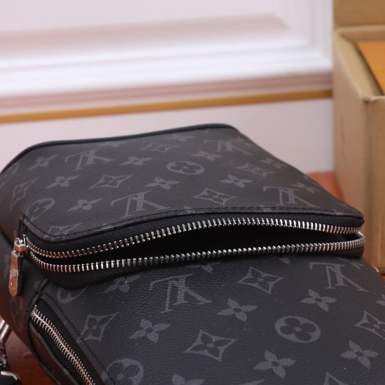 LV Avenue shoulder bag made of canvas fabric